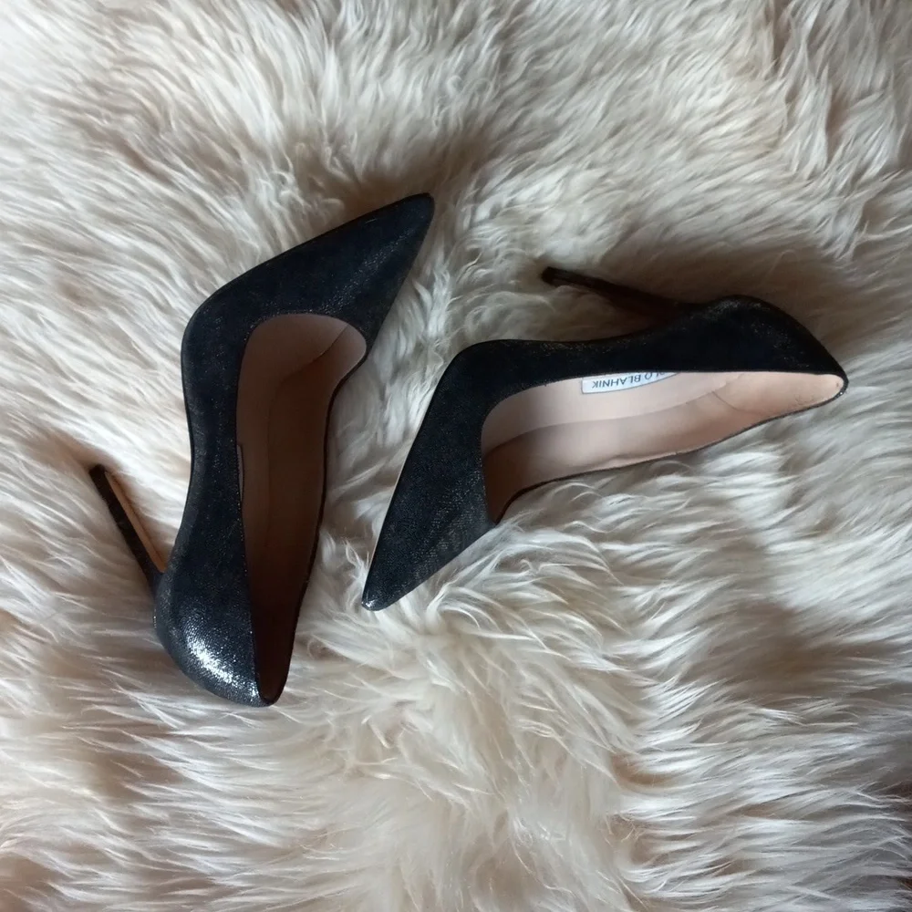 Manolo Blahnik BB Pump sz 37/7 - Picture 4 of 10